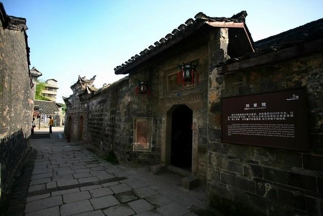 专业问答平台为什么说人最好的朋友是自己,解答你的疑问